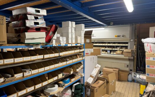 Référence 2333 – Bâtiment Artisanal