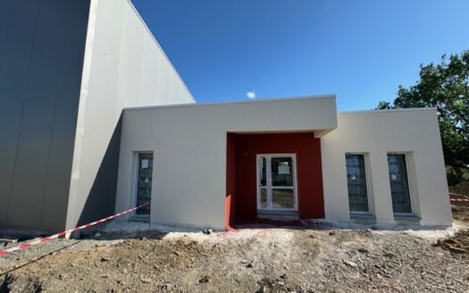 Référence 2372 – Bâtiment industriel