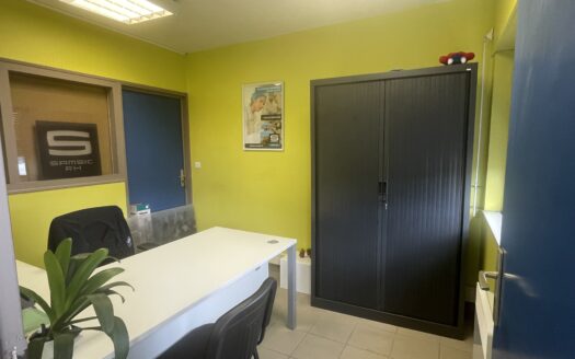 Référence 421 – Bureaux