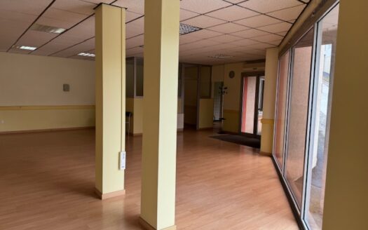 Référence 2444 – Local Commercial