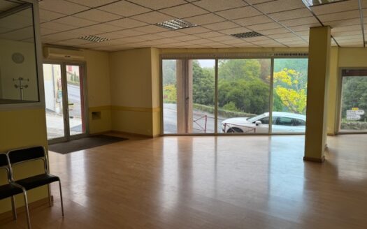 Référence 2444 – Local Commercial