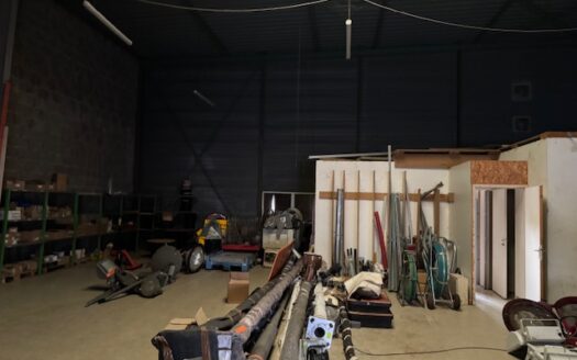 Référence 2431 – Bâtiment Artisanal