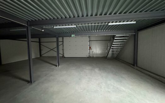 Référence 2442 – Bâtiment Artisanal