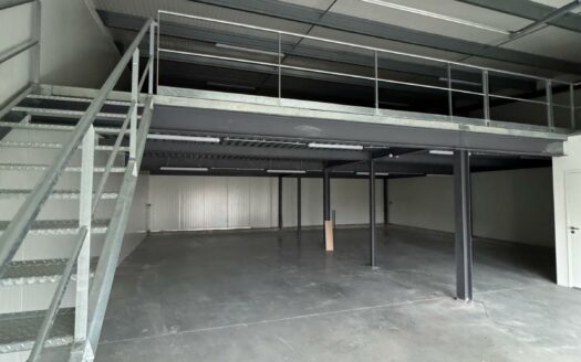 Référence 2442 – Bâtiment Artisanal