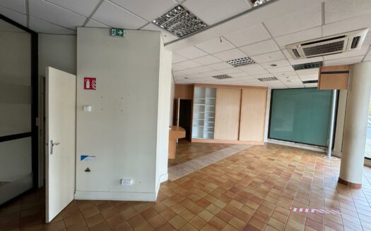 Référence 2453 – Local Professionnel