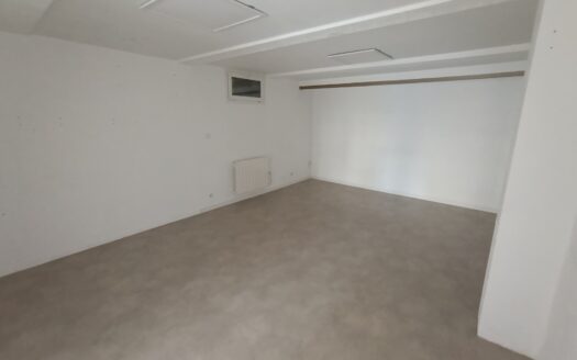 Référence 2468 – Local professionnel