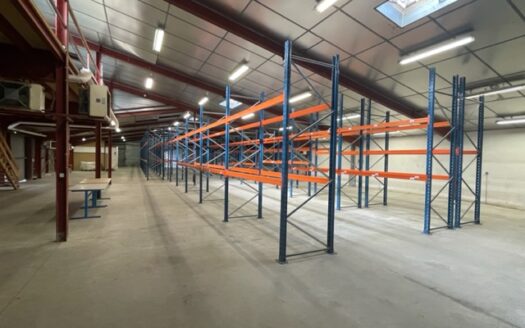 Référence 2499 – Bâtiment artisanal