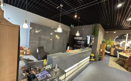 Référence 2528 – Bâtiment Commercial