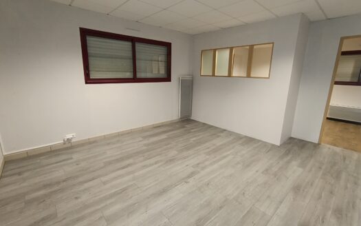 Référence 2544 – Bâtiment Artisanal